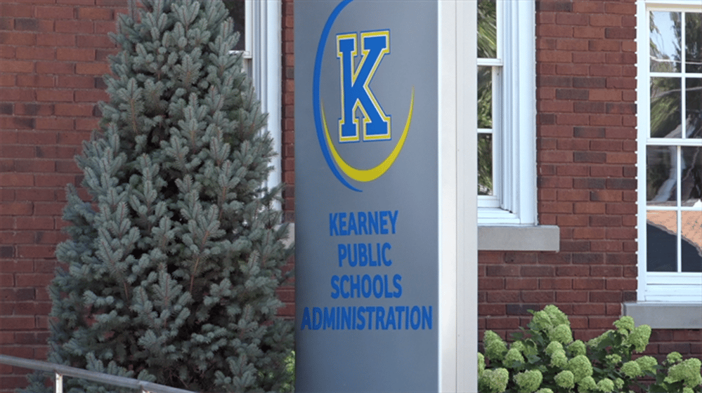 Kearney Public Schools teachers and staff get pay raises in new agreement
