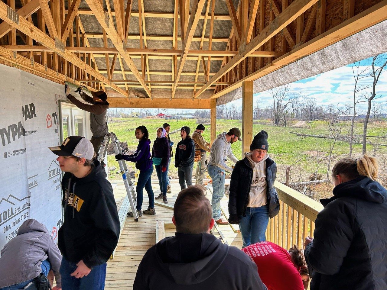 UNK students spend spring break in Kentucky rebuilding home PLATTE