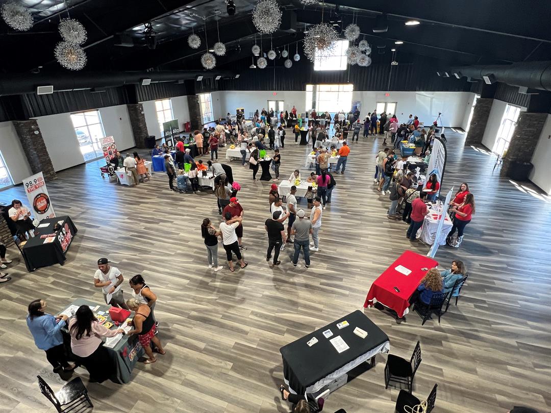 Flood Communications bilingual career fair brings job opportunities to Tri-Cities - Vimarsana News