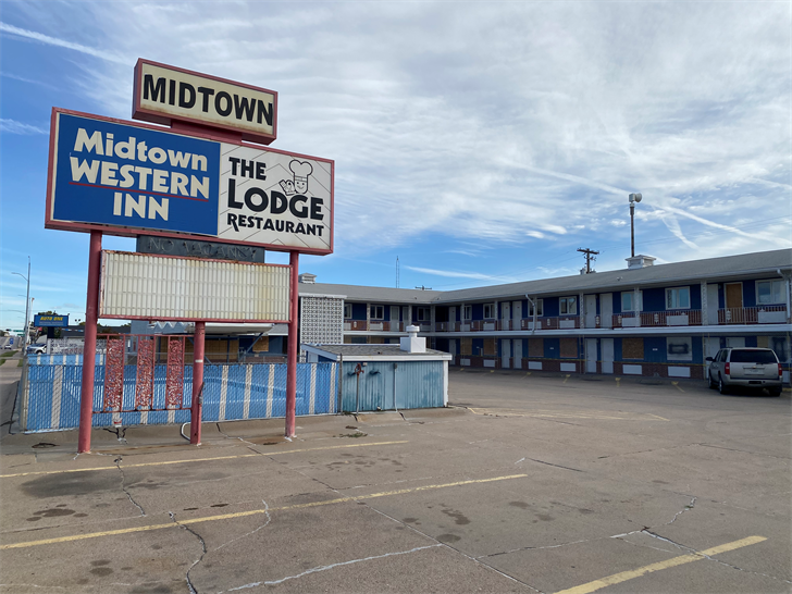 Buffalo County awards bid for Midtown Western Inn demolition
