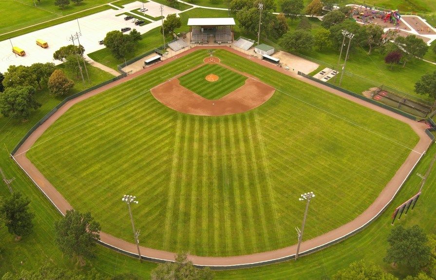 Grand Island’s new summer collegiate baseball team named "The Fightin’ Cranes"