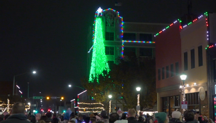 Hastings kicks off holiday season with Celebration of Lights