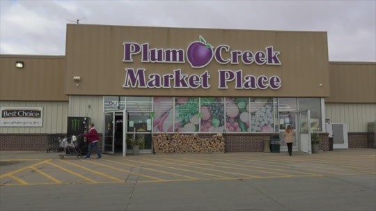 Lexington employee recognized for nearly two decades of service to local store