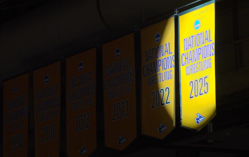 Banner night in Kearney: UNK wrestling celebrates 2025 national championship