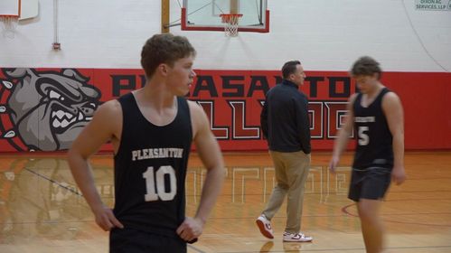 Pleasanton senior Brennan Lindner named ESPN Tri-Cities Male Athlete of the Month